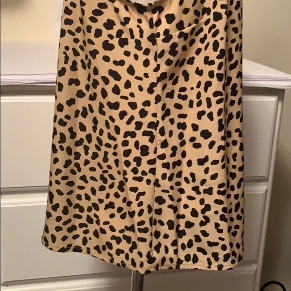 Sanctuary tan and black cheetah cami w buttons, M - Picture 6 of 11